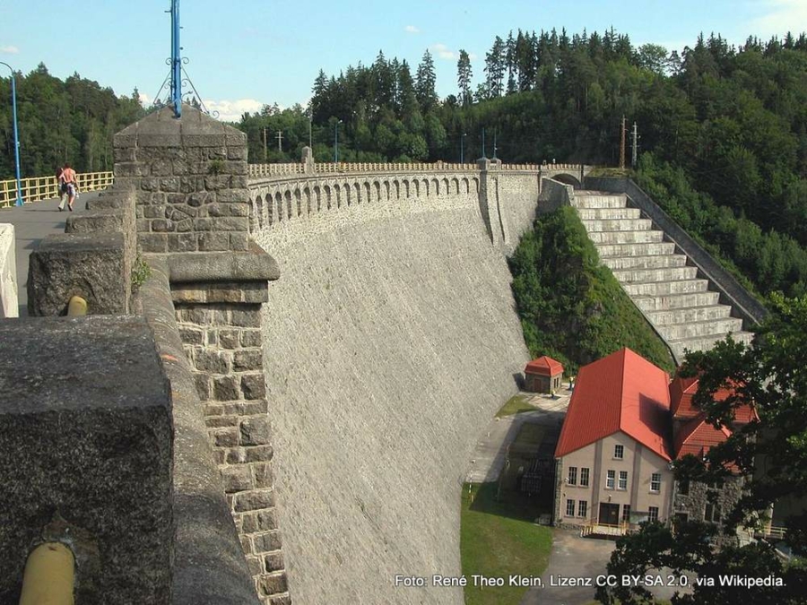 Abbildung: Die Bobertalsperre in  Mauer (Pilchowice)