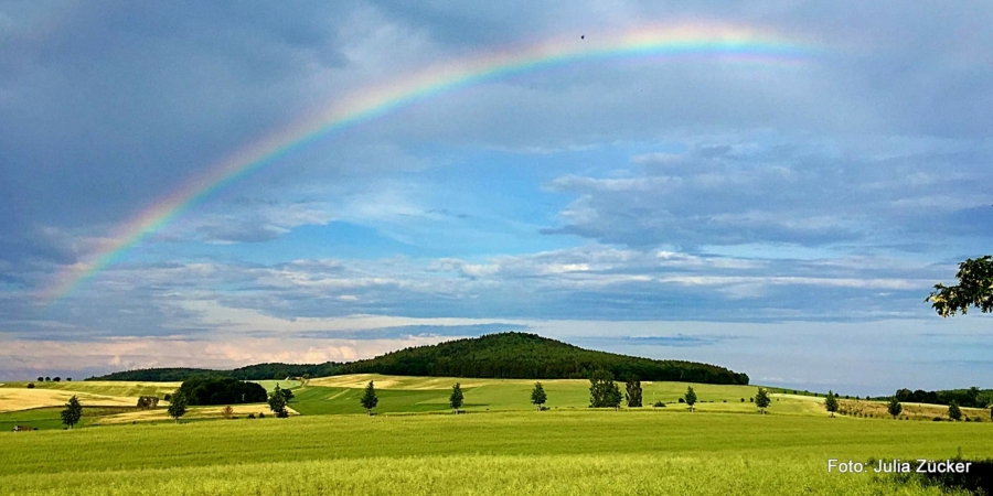 Der Regenbogen verbindet und steht mit seinen Farben für Vielfalt – ein Gleichnis auch für das Zusammenleben der Markersdorfer Ortschaften