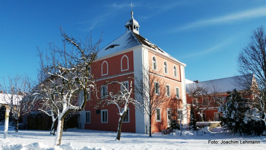 Das St.-Wenzeslaus-Stift in Jauernick-Buschbau ist ein Ort der Bildung, der Besinnung und der Begegnung. Es steht nicht in Verbindung mit der LEADER-Veranstaltung am 16. Februar 2022.